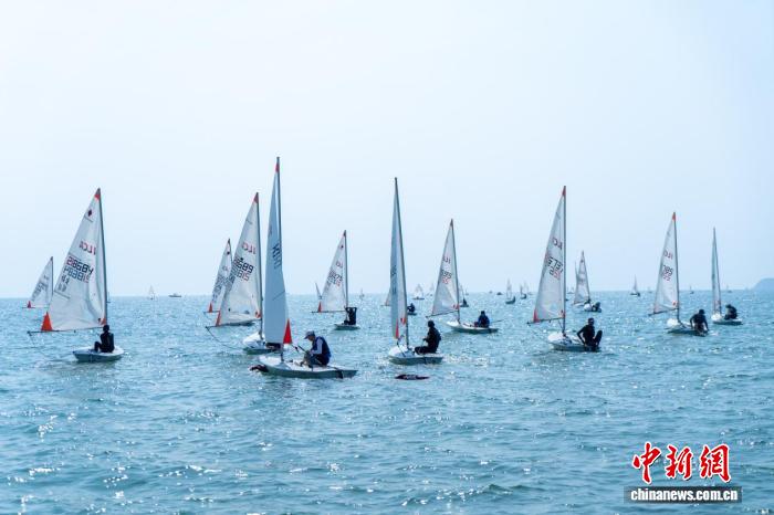 三亚亚沙会帆船测试赛开赛：国青全员出战，严