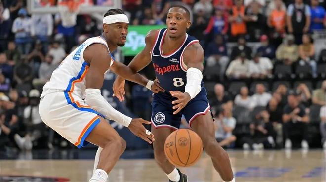 雷霆128-110大胜快船锁定常规赛王座 马刺反超梦碎