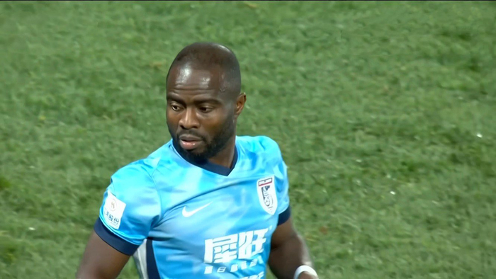 大连英博绝杀辽宁铁人 斯坦丘两记世界波助队五